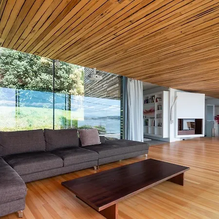 Dezanove House By Upper Luxury Housing Villa *
