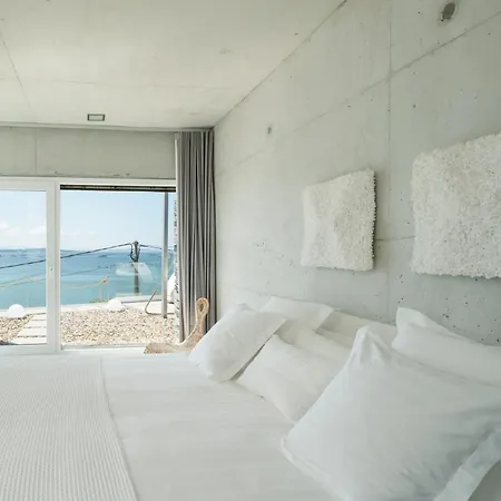 Dezanove House By Upper Luxury Housing Villa *
